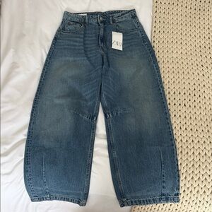 Zara Women's Blue Barrel-Leg Jeans